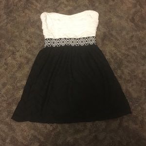 Medium Strapless Dress